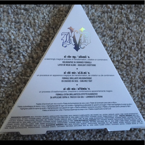 KVD Alchemist Holographic Pallete - Picture 5 of 8